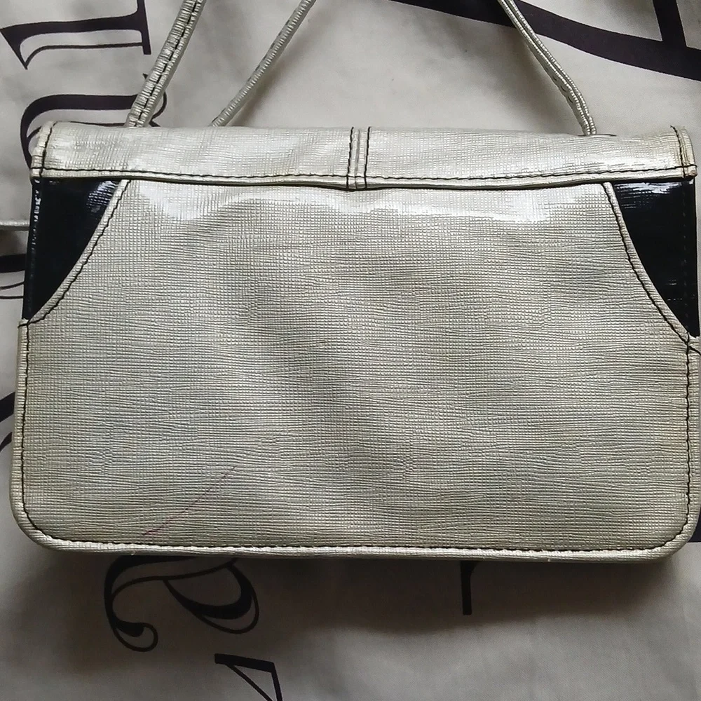 Chic Silver and Black Crossbody Bag Wallet Size - Picture 3 of 3